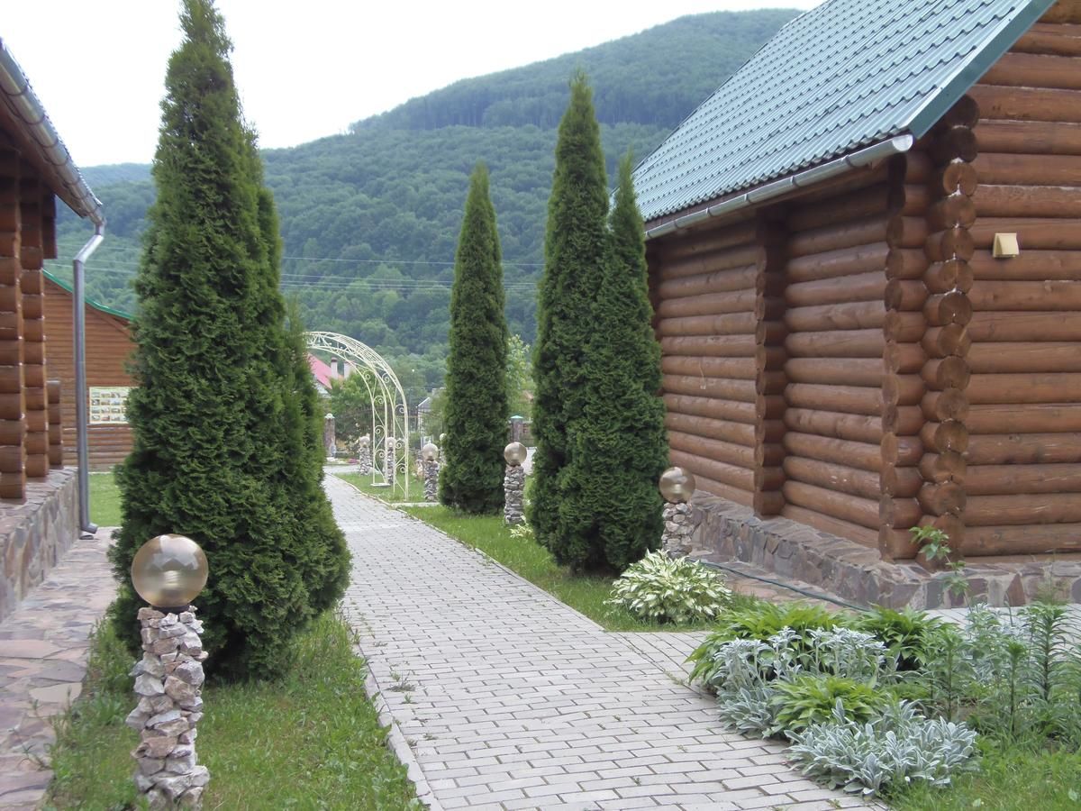 Отель Туристический комплекс Карина Поляна-8